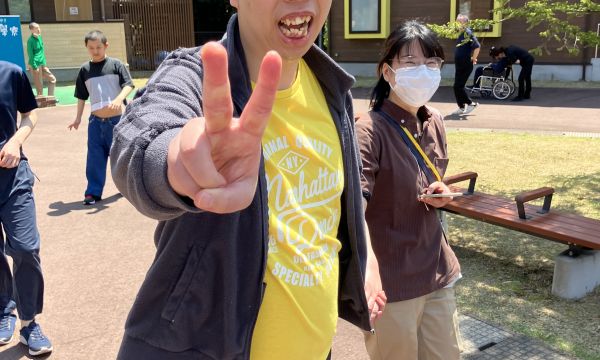 青空の下で、いち、に・いち、に！