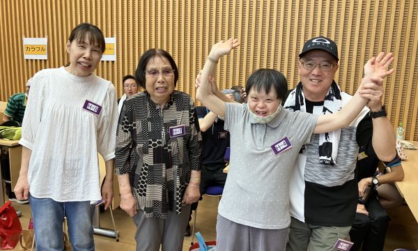 🏆優勝トロフィーがやってきた！☺